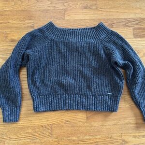 Hollister Gray Crew Neck Sweater cropped